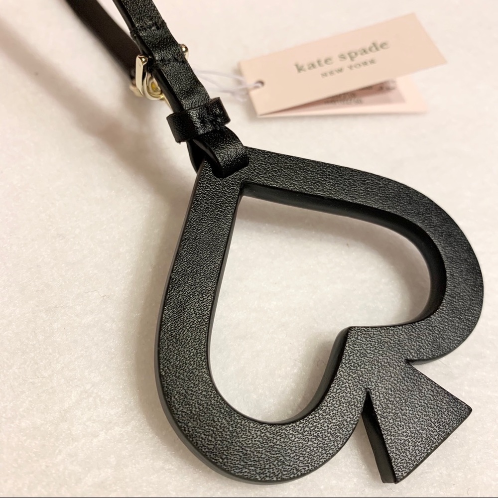 LAST 1♠️KATE SPADE CUTOUT♠️LEATHER KEYCHAIN BNWT - Picture 2 of 8